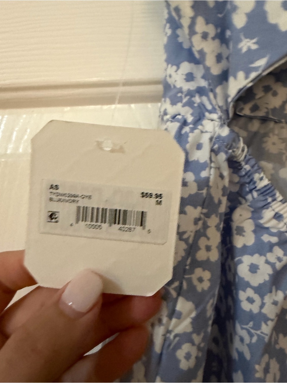 Altard State blue and white floral ruffle sleeve tie back tank - Picture 3 of 4